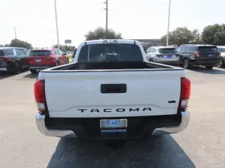 Toyota Tacoma 2023 4x2 TRD Off-Road 4p Doble Cab 5.0 ft CB