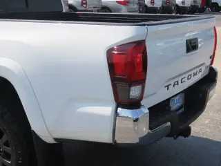 Toyota Tacoma 2023 4x2 TRD Off-Road 4p Doble Cab 5.0 ft CB