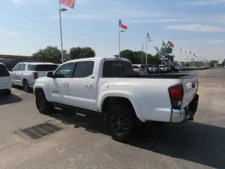 Toyota Tacoma 2023 4x2 TRD Off-Road 4p Doble Cab 5.0 ft CB