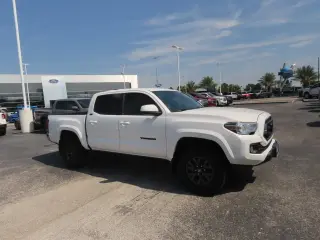 Toyota Tacoma 2023 4x2 TRD Off-Road 4p Doble Cab 5.0 ft CB