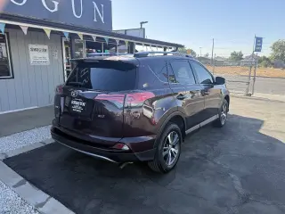 Toyota RAV4 2017