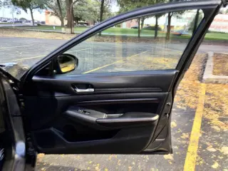 Nissan Altima 2021