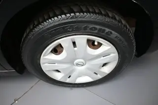 Nissan Versa 2011 1.8 S 4p Sedan 6M