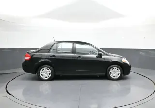 Nissan Versa 2011 1.8 S 4p Sedan 6M