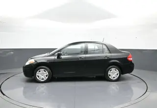 Nissan Versa 2011 1.8 S 4p Sedan 6M