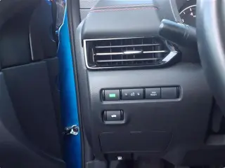 Nissan Sentra 2025 SR sedán de 4 puertas