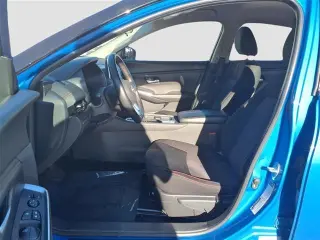 Nissan Sentra 2025 SR sedán de 4 puertas