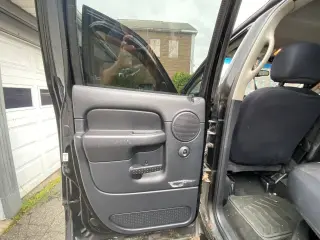 Dodge Ram 2500 2004
