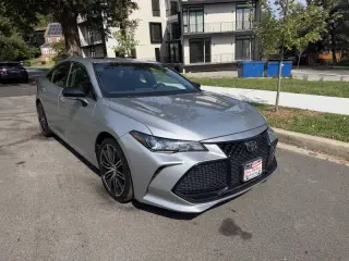 Toyota Avalon 2019