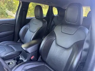 Jeep Cherokee 2022