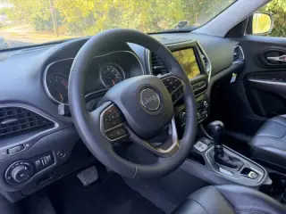Jeep Cherokee 2022