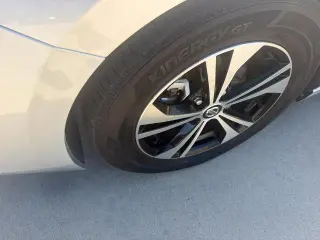 Nissan Sentra 2023 SV 4p Sedana