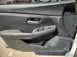 Nissan Sentra 2021 SV Sedán de 4 puertas