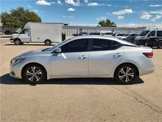 Nissan Sentra 2021 SV Sedán de 4 puertas