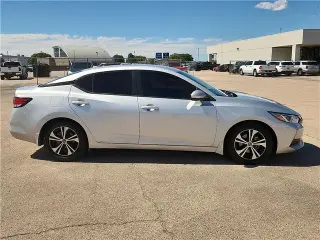 Nissan Sentra 2021 SV Sedán de 4 puertas
