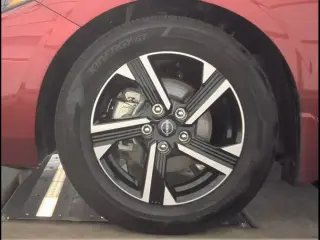 Sedán Nissan Sentra 2025 SV 4 puertas