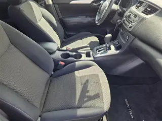 Sedán Nissan Sentra 2017 S 4 puertas 6M