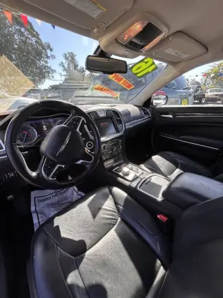 2016 Chrysler 300
