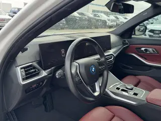 Serie 3 BMW 2023 330e 4p Sedán