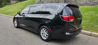 2022 Chrysler Voyager