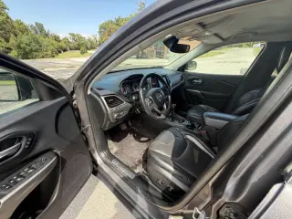Jeep Cherokee 2019