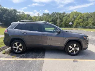Jeep Cherokee 2019