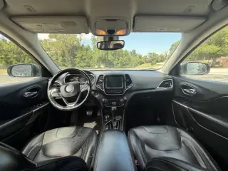 Jeep Cherokee 2019
