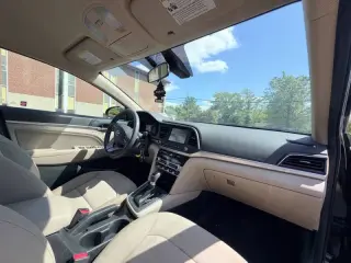 Hyundai Elantra 2020