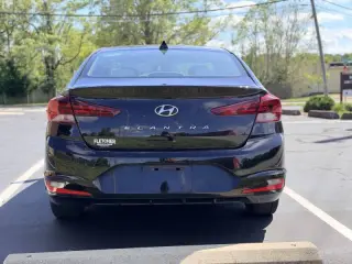 Hyundai Elantra 2020