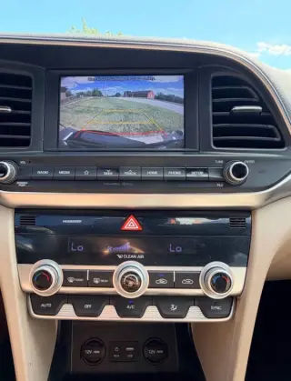 Hyundai Elantra 2020