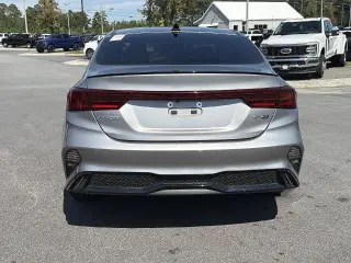 Kia Forte 2024 GT-Line 4p Sedano