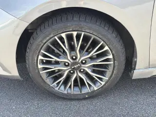 Kia Forte 2024 GT-Line 4p Sedano