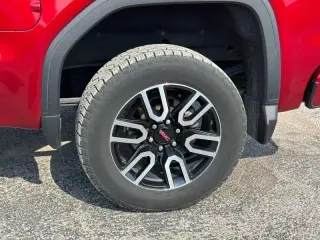 GMC Sierra 1500 2022 4x4 AT4 4dr Crew Cab 5.8 ft. SB