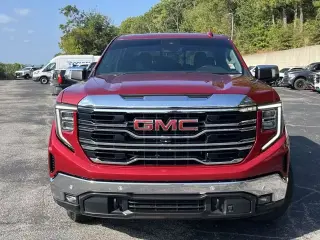 GMC Sierra 1500 2022 4x4 SLT 4p. Cabina de Tripulación 5.8 ft. CB
