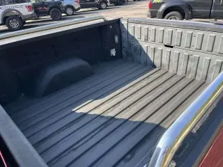 GMC Sierra 1500 2022 4x4 SLT 4p. Cabina de Tripulación 5.8 ft. CB