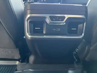 GMC Sierra 1500 2022 4x4 SLT 4p. Cabina de Tripulación 5.8 ft. CB