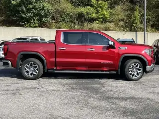 GMC Sierra 1500 2022 4x4 SLT 4p. Cabina de Tripulación 5.8 ft. CB
