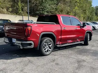GMC Sierra 1500 2022 4x4 SLT 4p. Cabina de Tripulación 5.8 ft. CB