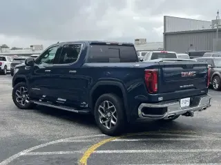 GMC Sierra 1500 2022 4x4 SLT 4p. Cabina de tripulación 5.8 ft. CB