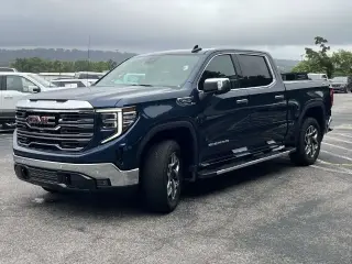 GMC Sierra 1500 2022 4x4 SLT 4p. Cabina de tripulación 5.8 ft. CB