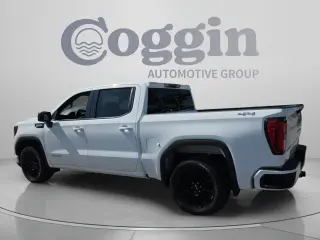 GMC Sierra 1500 2023 4x4 Elevation 4p Cab de tripulacion 5.8 ft. CB