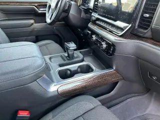 GMC Sierra 1500 2023 4x4 Elevation Cabina Crew 4 puertas 5.8 pies SB