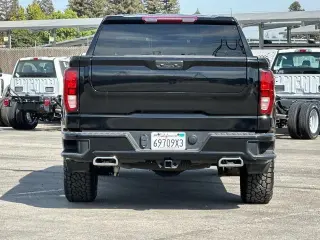 GMC Sierra 1500 2023 4x4 Elevation Cabina Crew 4 puertas 5.8 pies SB