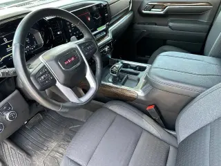GMC Sierra 1500 2023 4x4 Elevation Cabina Crew 4 puertas 5.8 pies SB