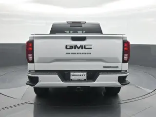 GMC Sierra 1500 2025 4x4 Elevation 4p Puerta de Tripulación 5.8 ft. CB