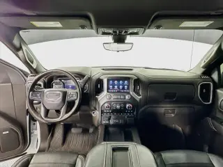 GMC Sierra 1500 2020 4x4 Denali 4p Cab Camioneta de Tripulación 5.8 ft. CB