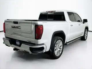 GMC Sierra 1500 2020 4x4 Denali 4p Cab Camioneta de Tripulación 5.8 ft. CB