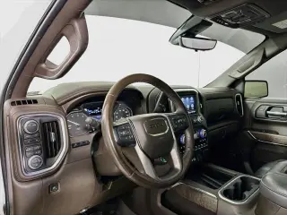 GMC Sierra 1500 2020 4x4 Denali 4p Cab Camioneta de Tripulación 5.8 ft. CB