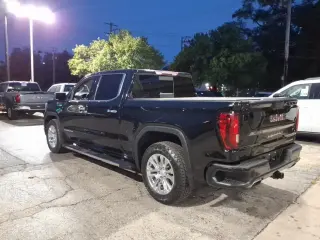 GMC Sierra 1500 2021 4x4 Denali 4puertas Crew Cab 5,8 pies SB