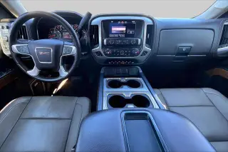 GMC Sierra 1500 2015 4x4 SLT 4dr Crew Cab 5.8 ft. CB